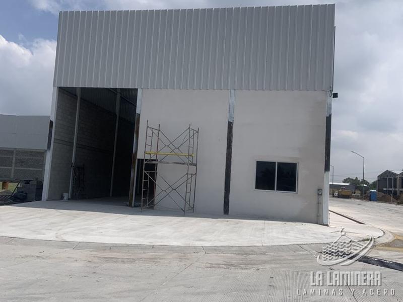 Bodega · fachada de lámina